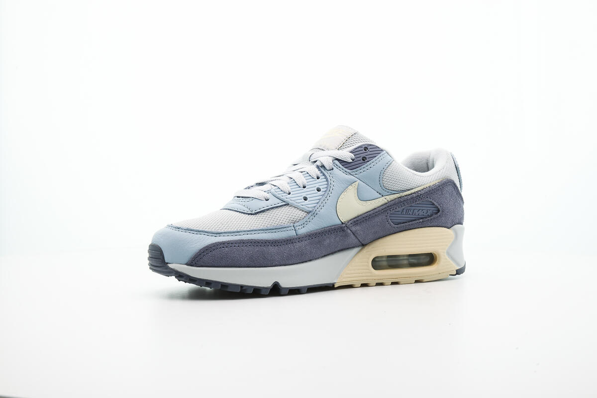 Nike Air Max 90 'Pure Platinum' - Image 18
