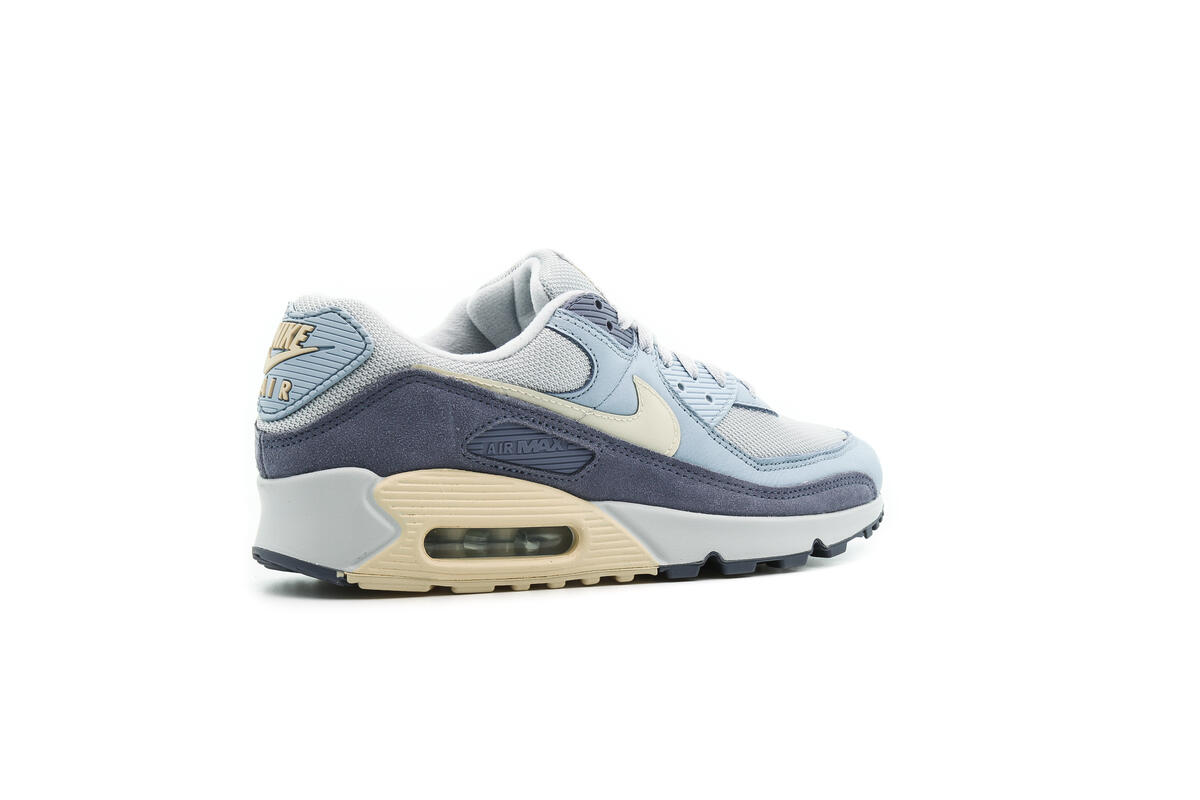 Nike Air Max 90 'Pure Platinum' - Image 24