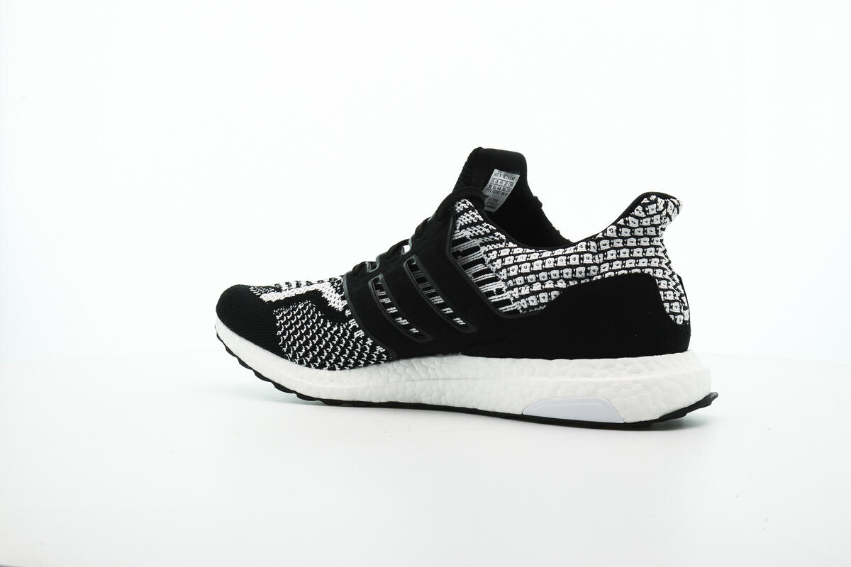 Adidas UltraBoost 5.0 DNA Oreo - Image 16