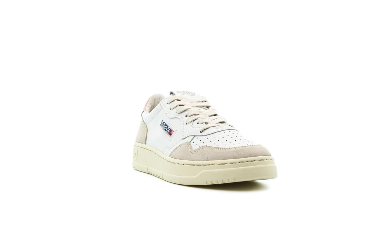 Autry Medalist Low White - Powder (Women's) - Image 13