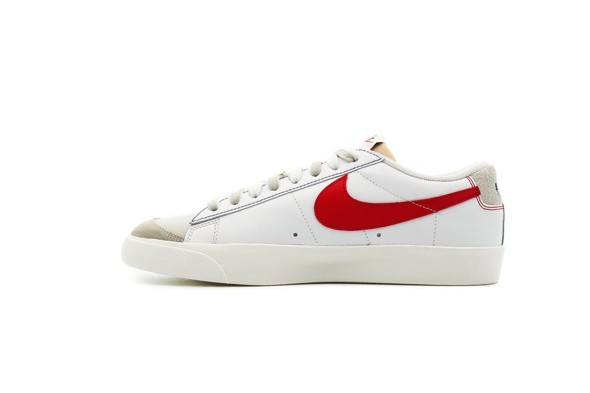 nike red blazer low