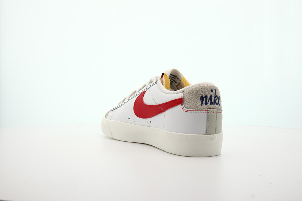 Nike Blazer Low '77 PRM Light Bone - Image 23