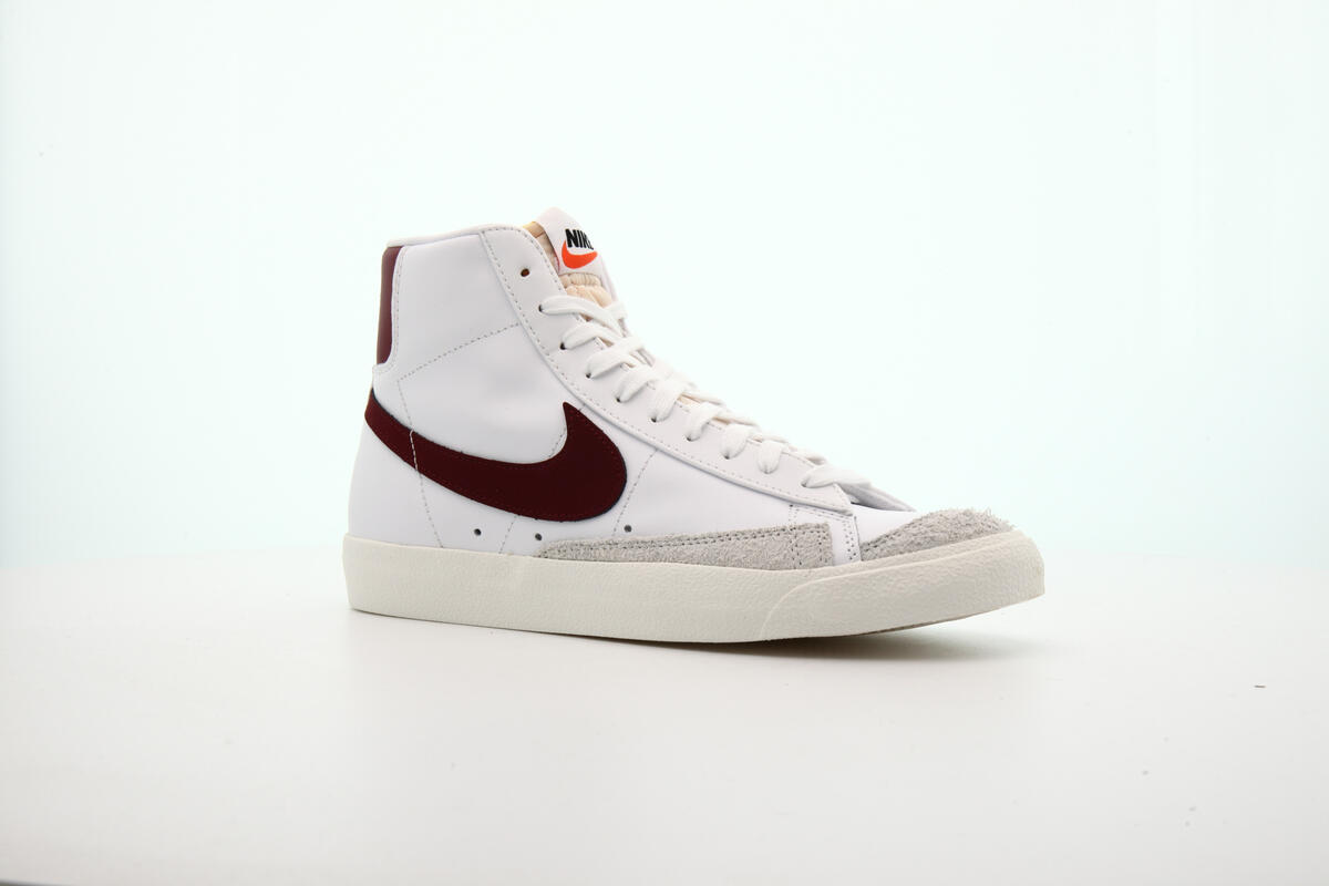 Nike Blazer Vintage - White / Red - Image 15
