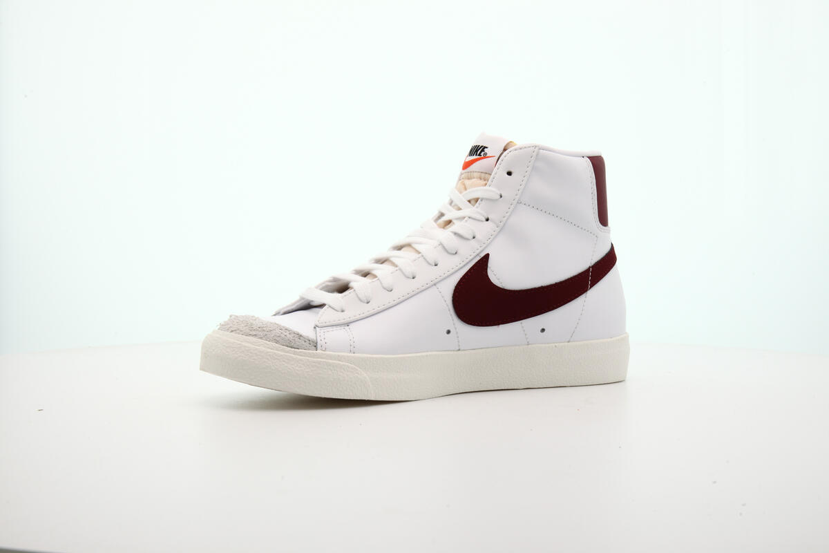 Nike Blazer Vintage - White / Red - Image 19
