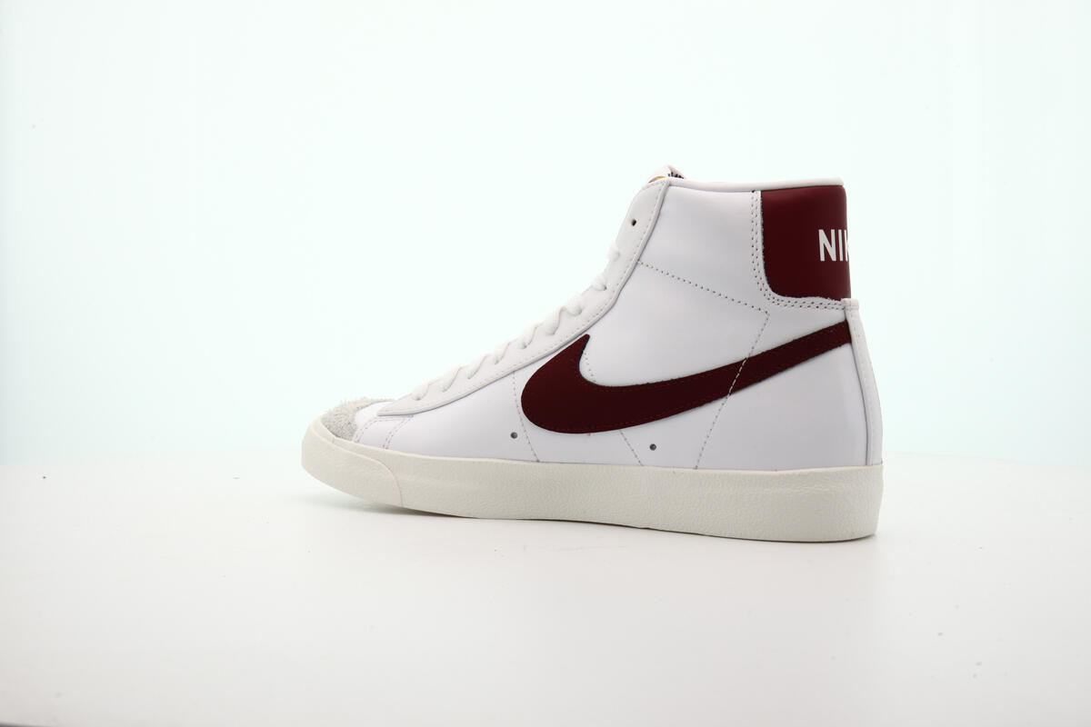 Nike Blazer Vintage - White / Red - Image 21