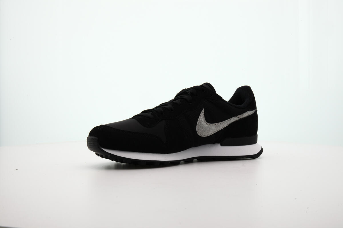 Nike Internationalist (Women's) - Image 13