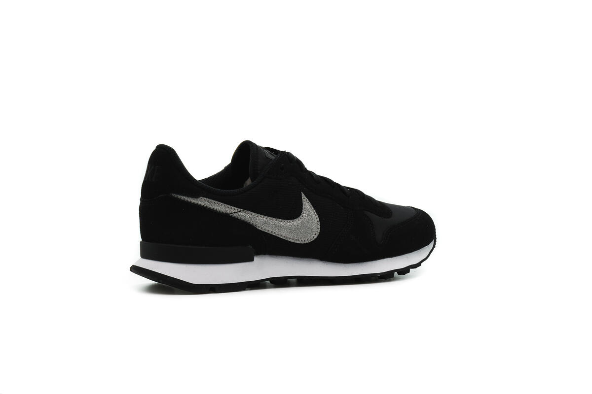 Nike Internationalist (Women's) - Image 19