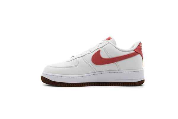 Nike WMNS AIR FORCE 1 '07 SE 