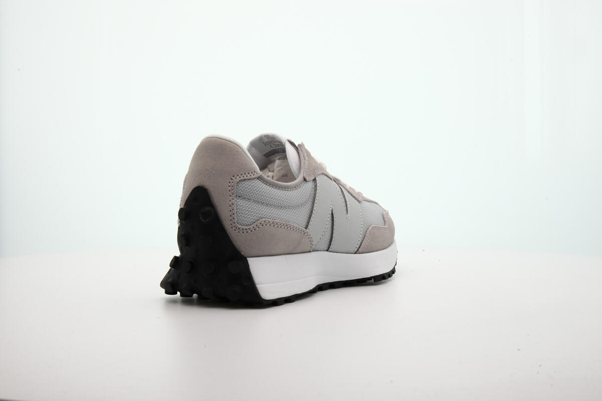 New Balance 327 Grey - Image 16