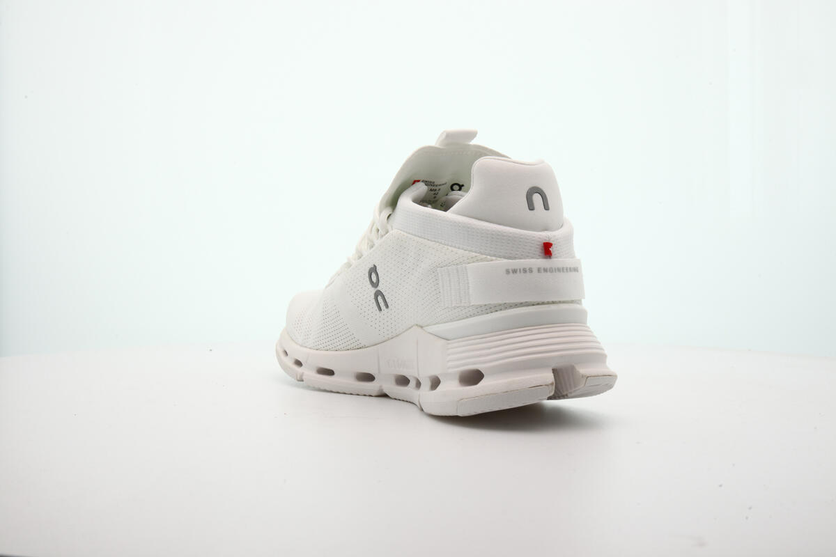 ON Running Cloudnova - Image 10