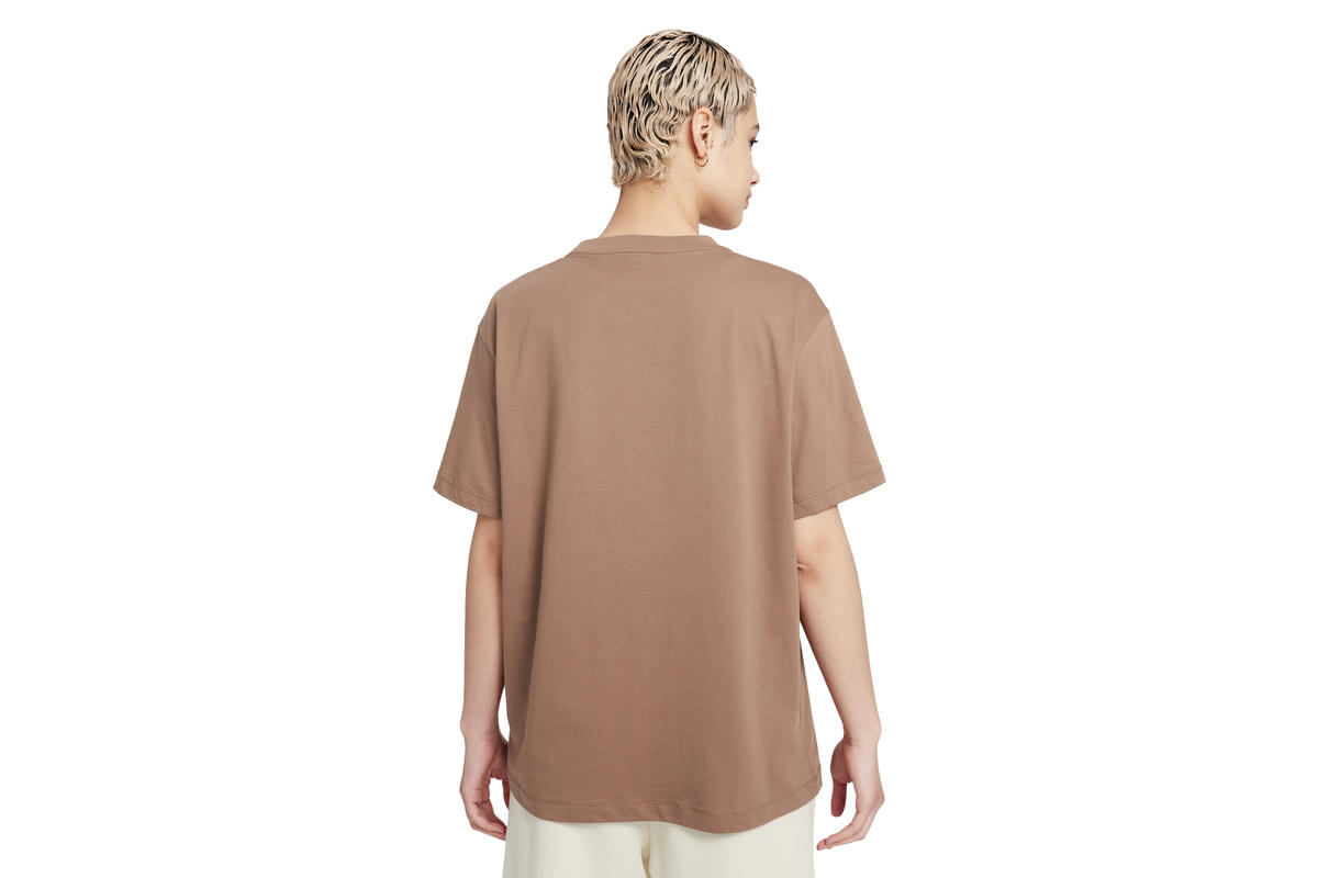 Nike Womens Essentials Tee - Image 3