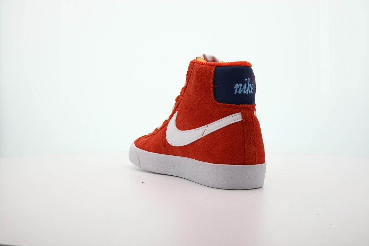 Nike Blazer Mid '77 Orange - Image 10