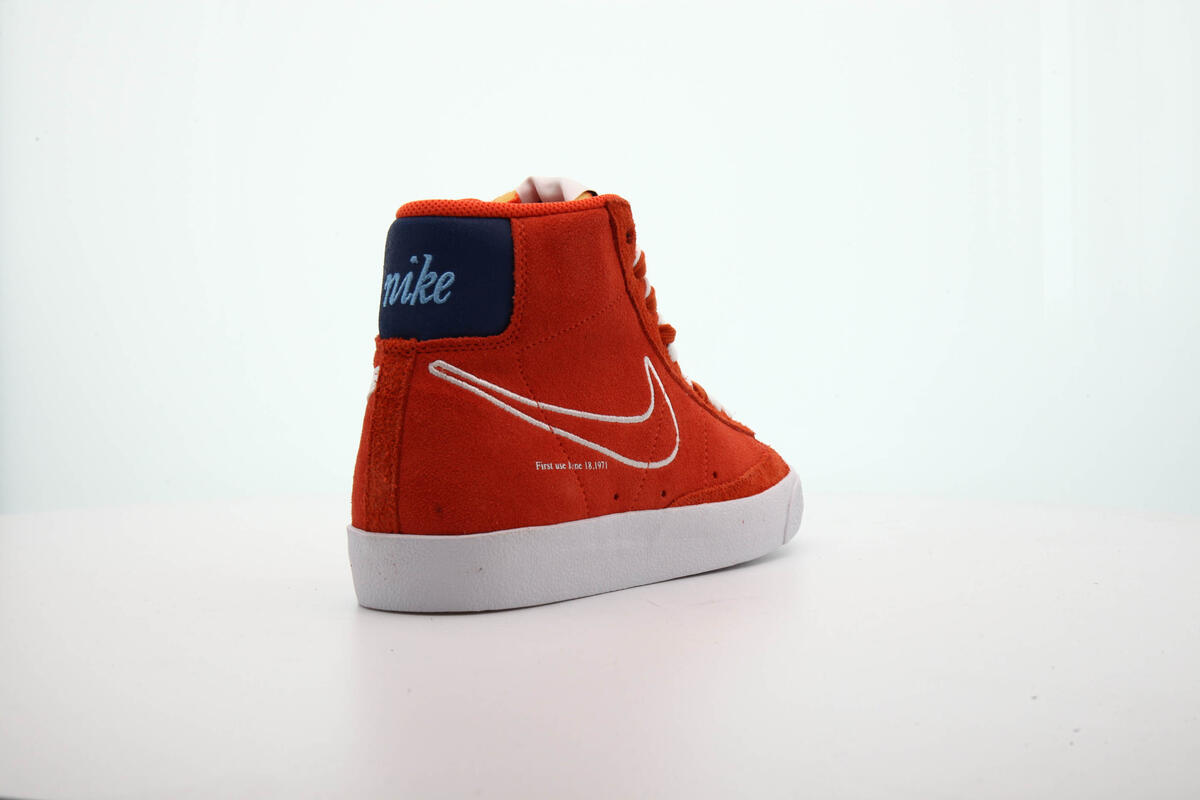 Nike Blazer Mid '77 Orange - Image 12