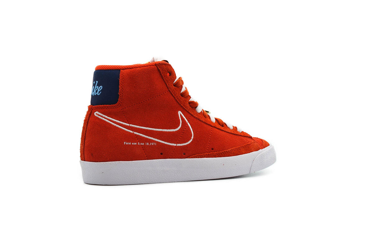 Nike Blazer Mid '77 Orange - Image 13