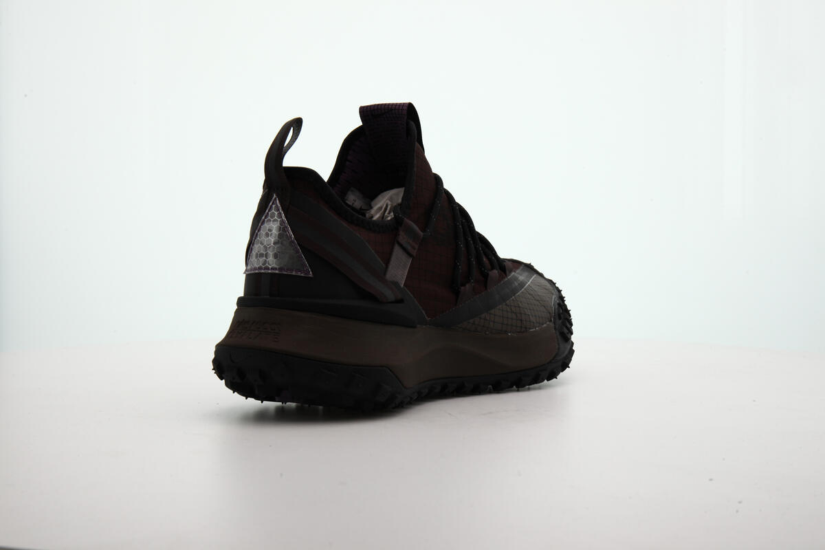 Nike ACG Mens Mountain Fly Low Shoes Brown Basalt /Black - Image 26