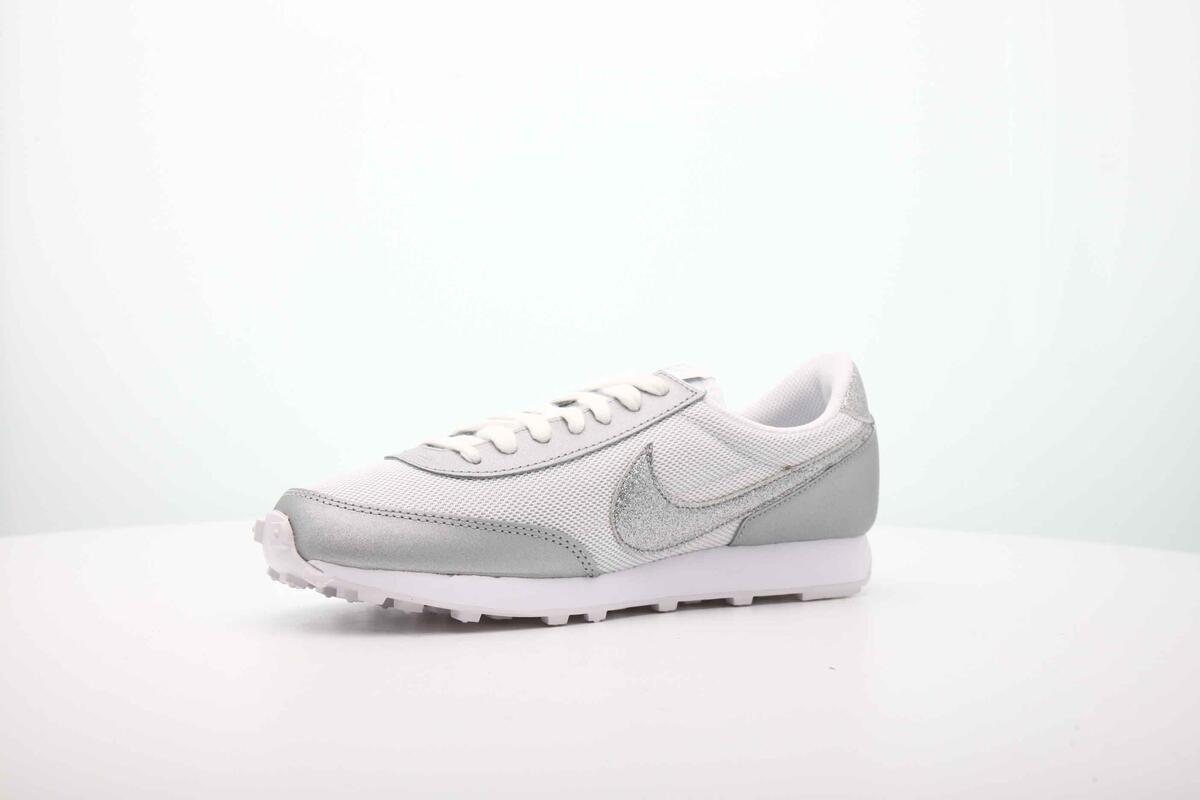Nike WMNS Dbreak - Image 7