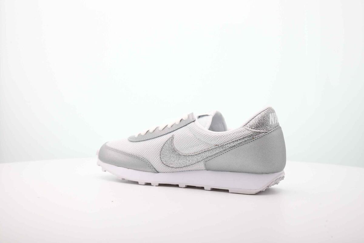 Nike WMNS Dbreak - Image 9
