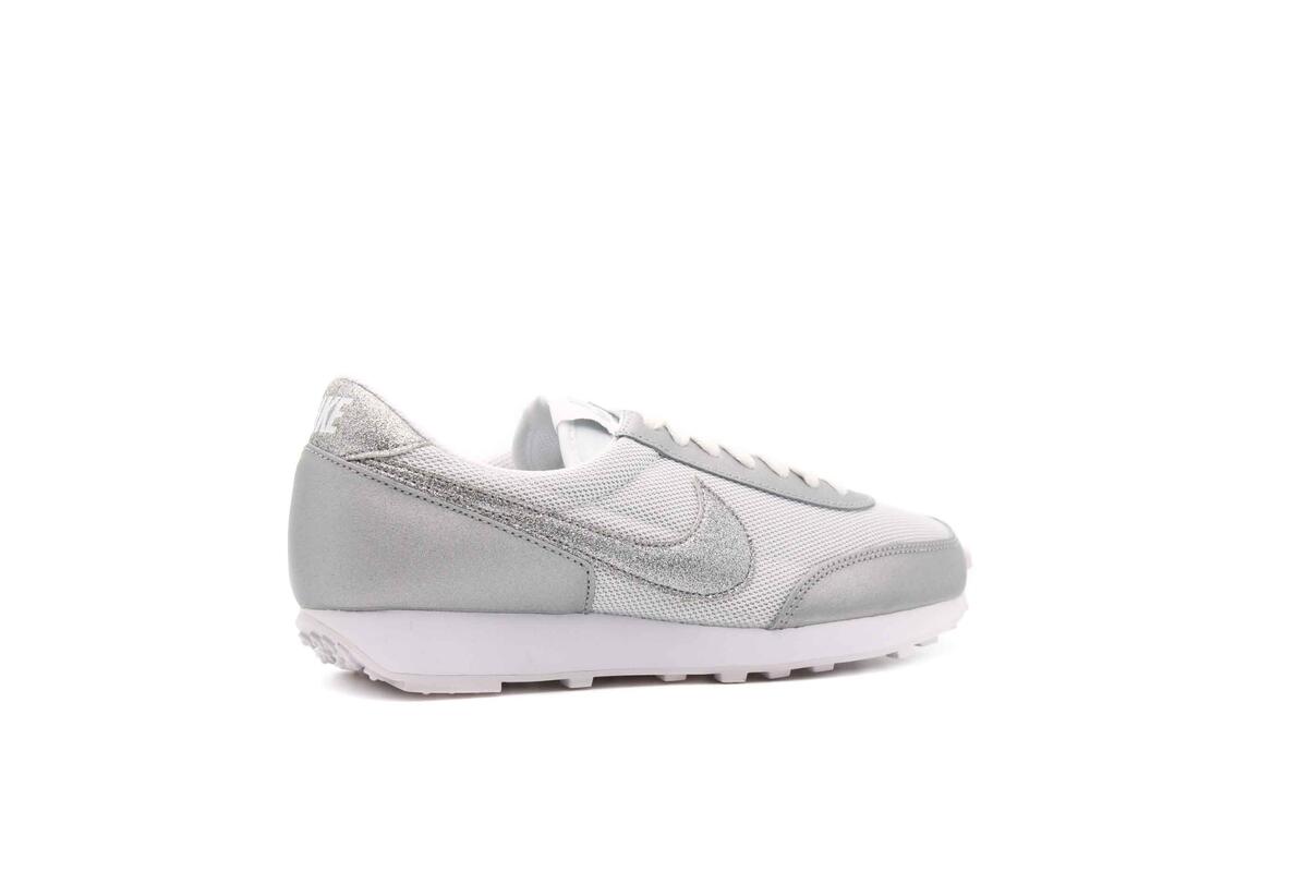 Nike WMNS Dbreak - Image 13