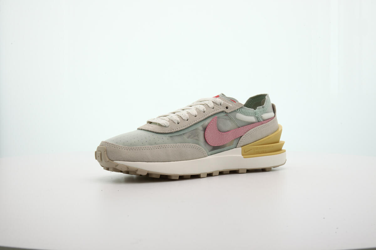 Nike WMNS Waffle One - Image 18