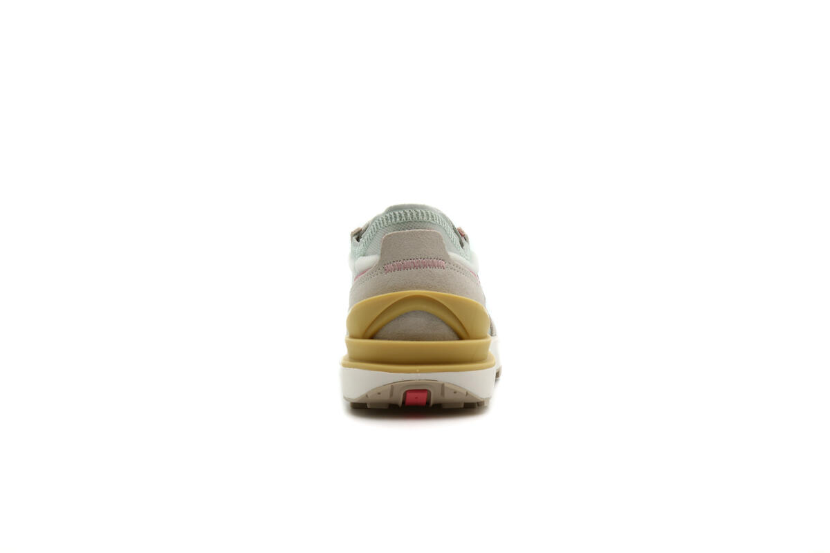 Nike WMNS Waffle One - Image 22