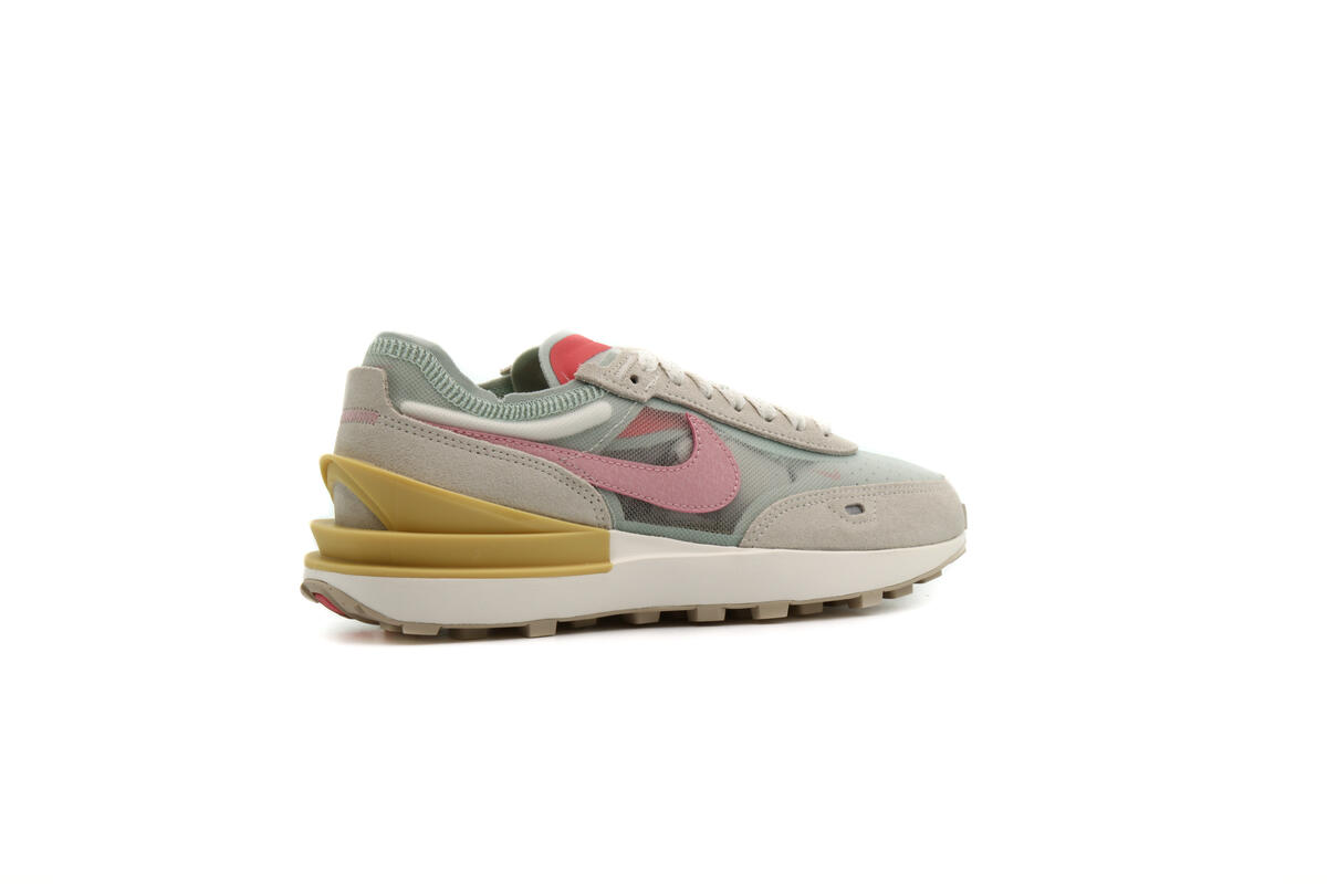 Nike WMNS Waffle One - Image 24