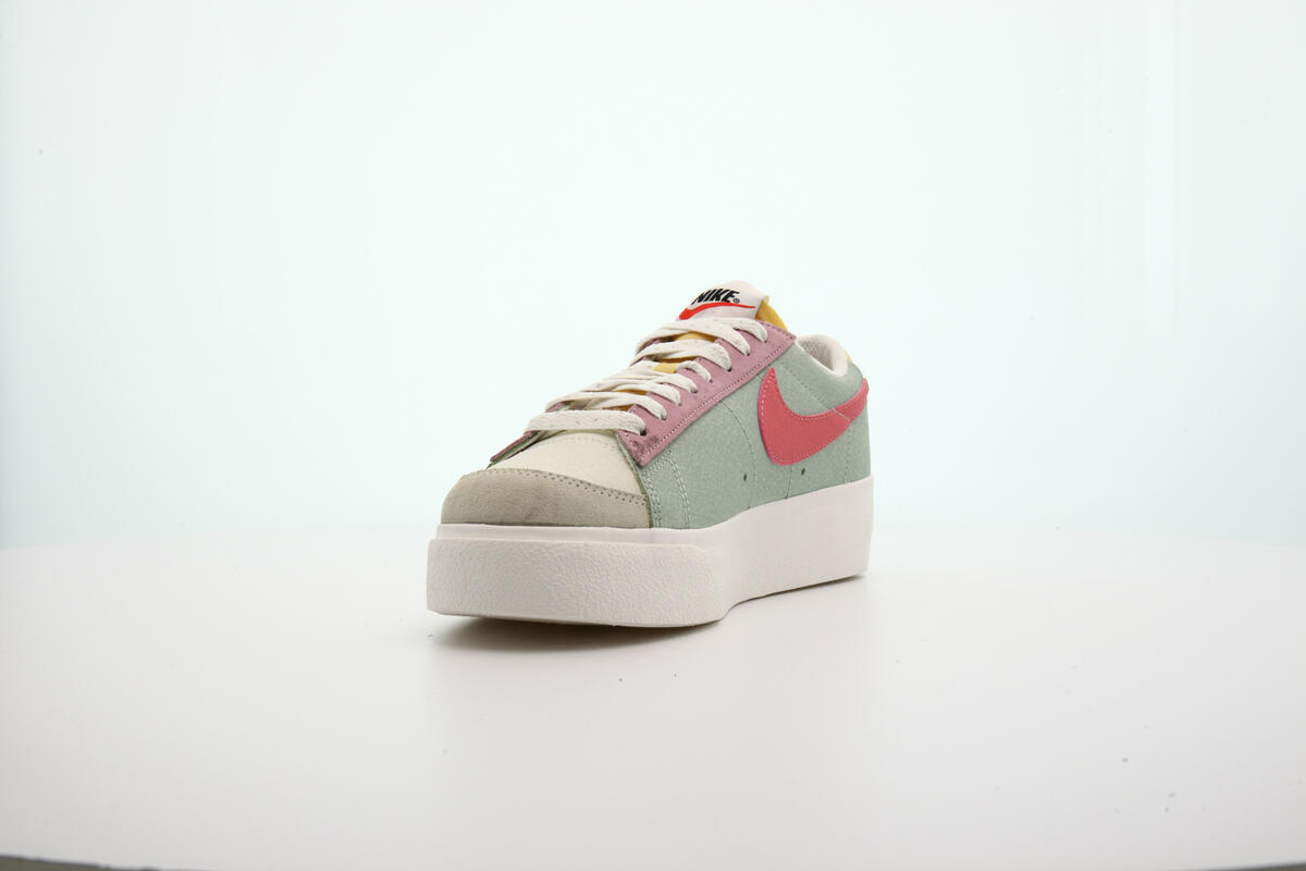 Nike Blazer Low Platform Wmns - Image 17