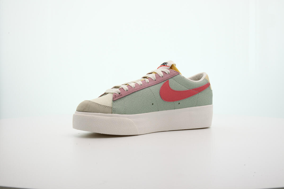 Nike Blazer Low Platform Wmns - Image 18