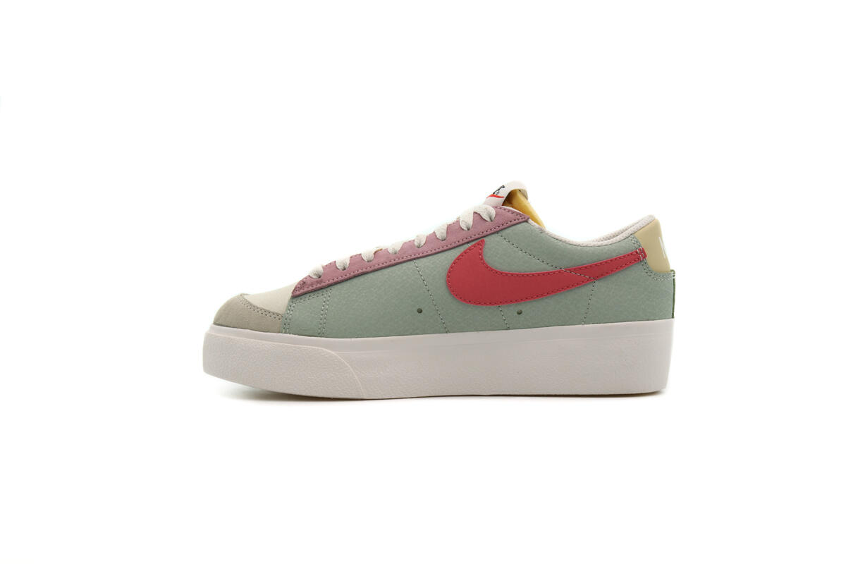 Nike Blazer Low Platform Wmns - Image 19