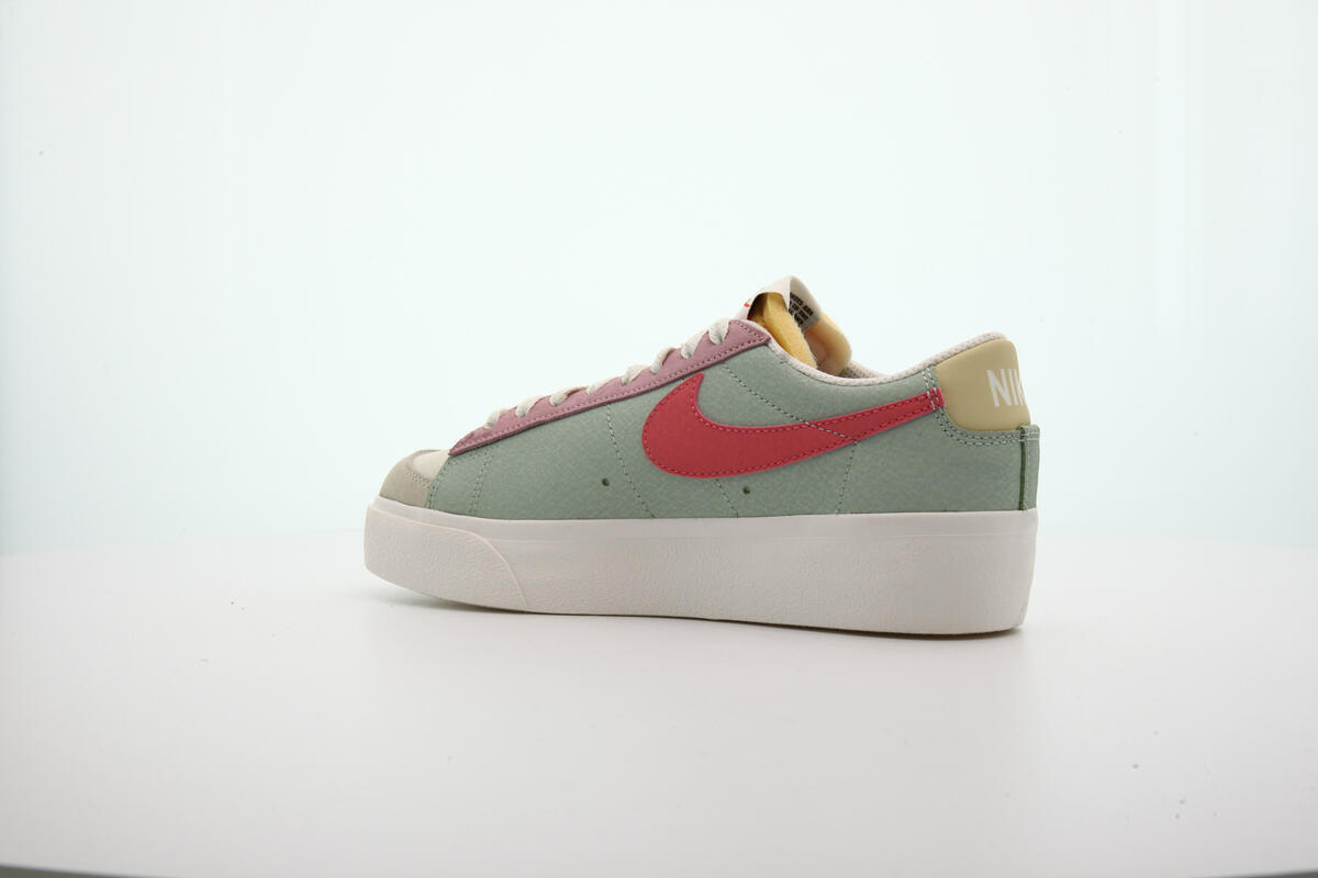 Nike Blazer Low Platform Wmns - Image 20