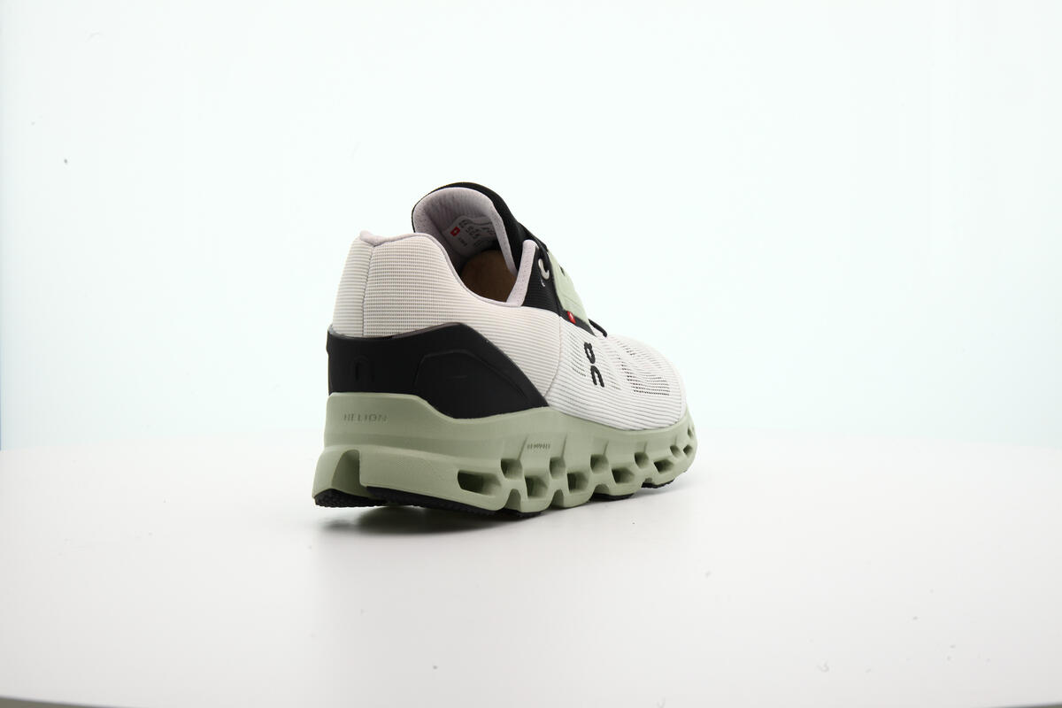 ON Running Cloudstratus - Image 29