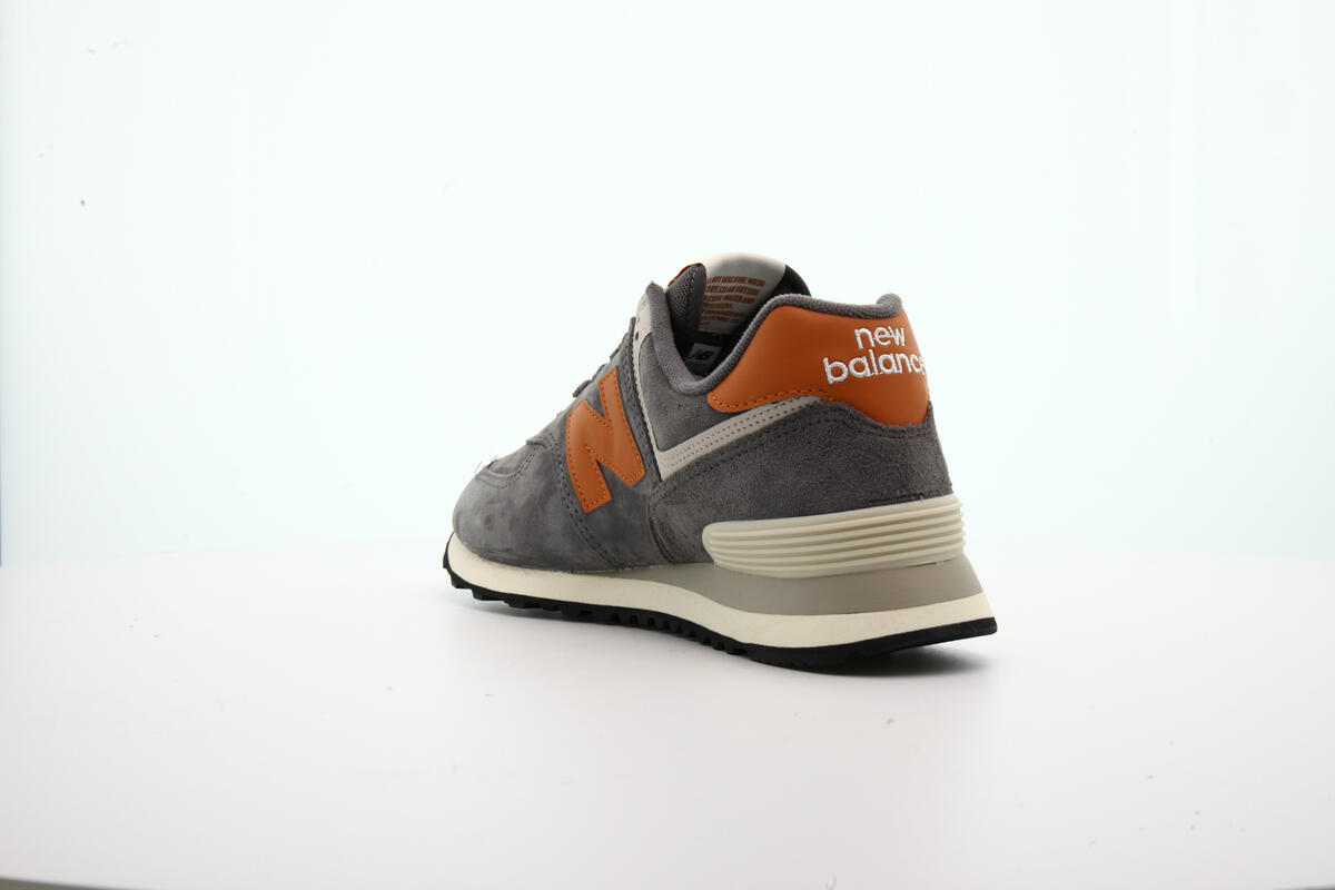 New Balance ML 574 PM2 - Image 10