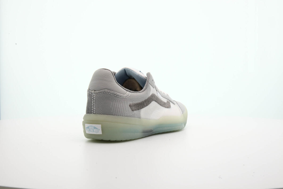 Vans Ultimate Waffle - Image 19