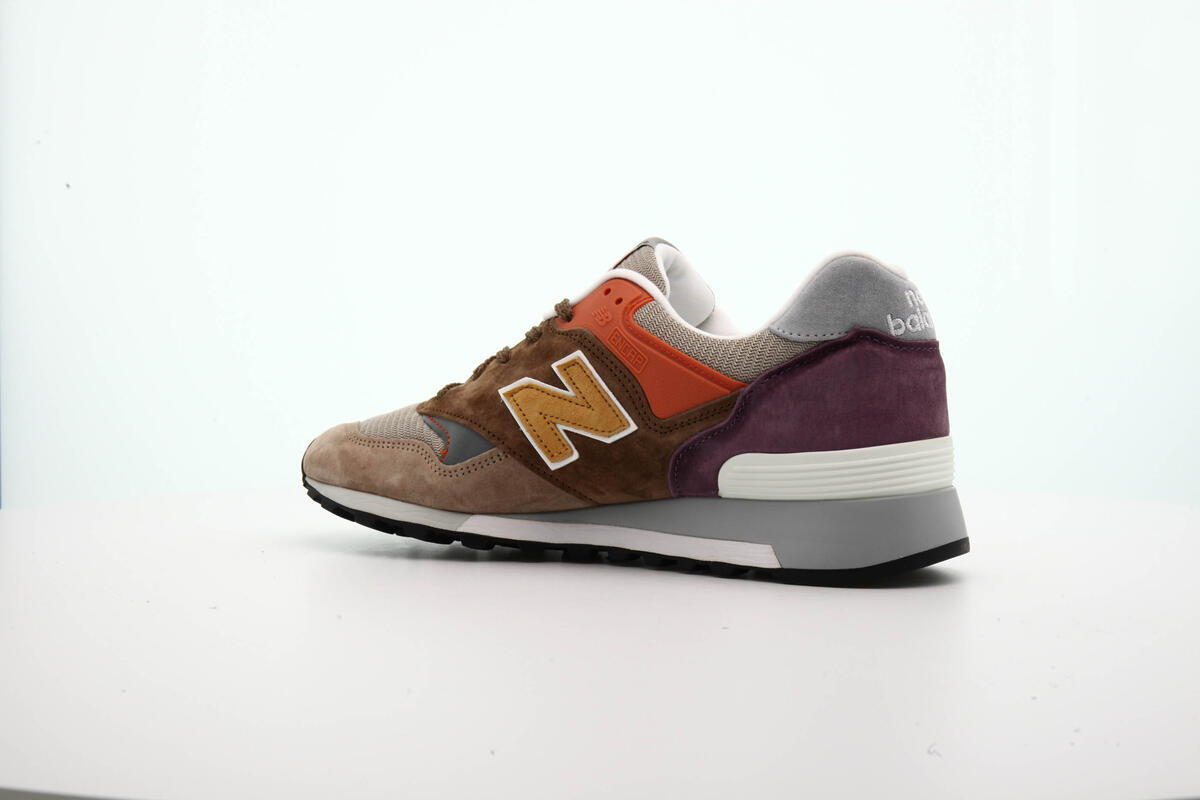 New Balance 577 - Image 18