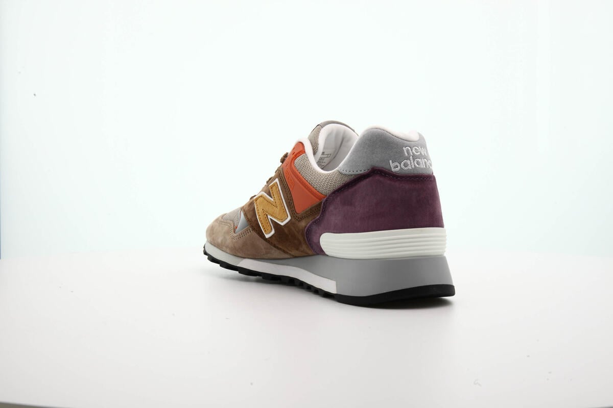 New Balance 577 - Image 19