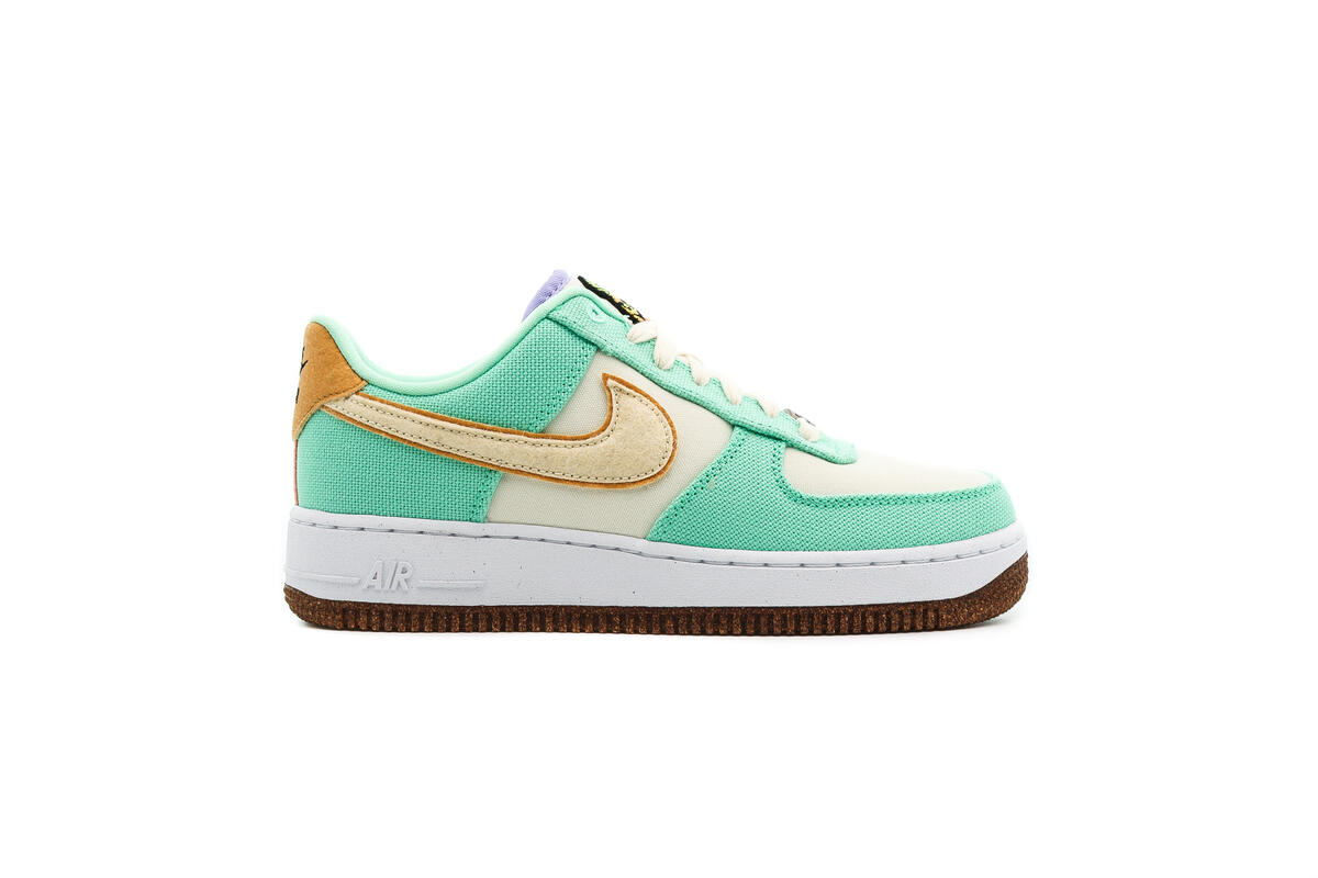 Nike Womens Air Force 1 '07 LX Shoes 'Green Glow' - Image 17