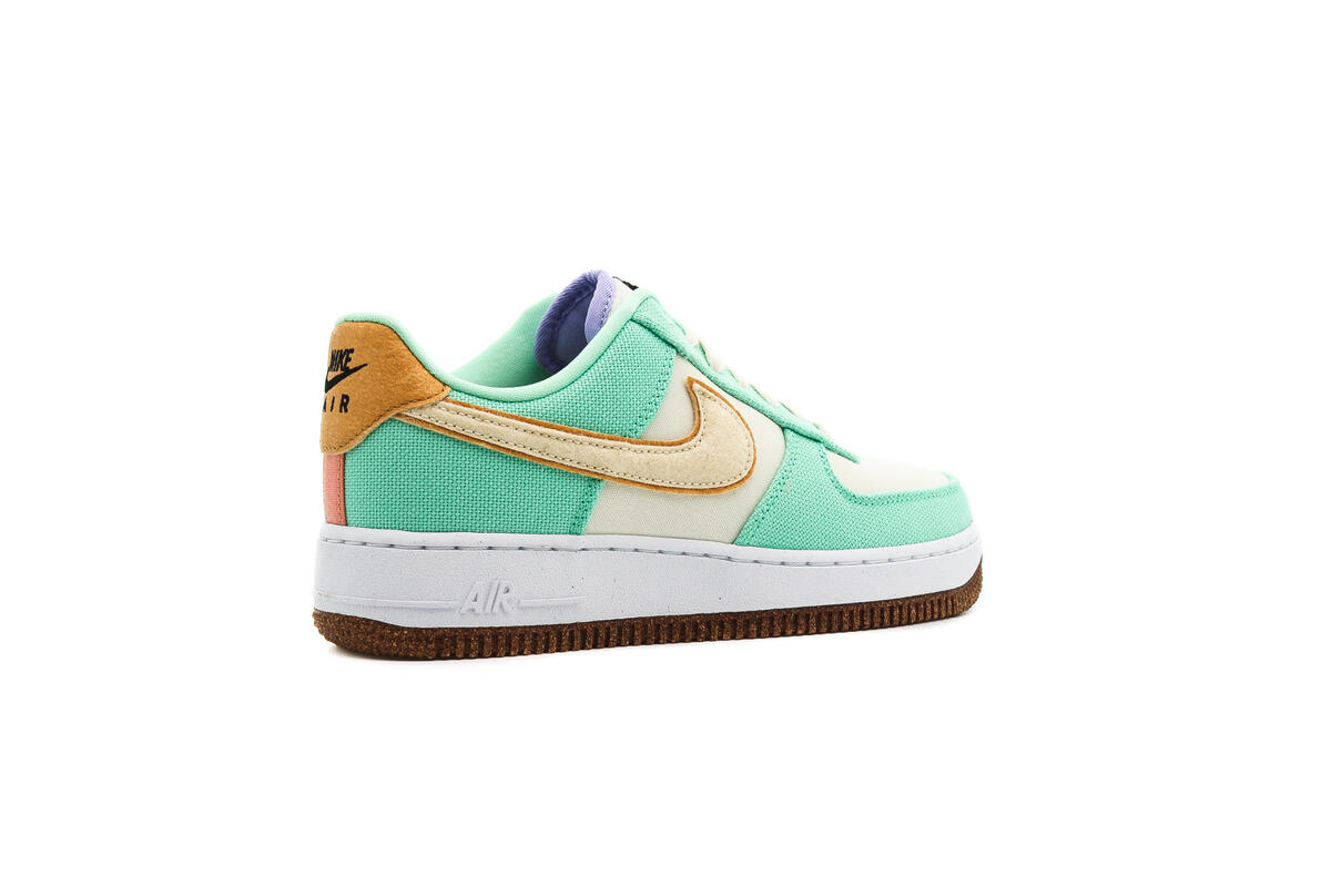 Nike Womens Air Force 1 '07 LX Shoes 'Green Glow' - Image 28