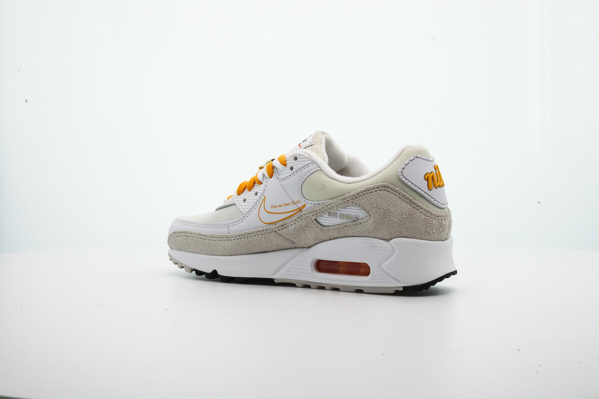Nike WMNS AIR MAX 90 SE - Image 20