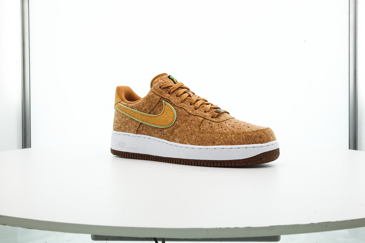 Nike Air Force 1 Premium - Image 20