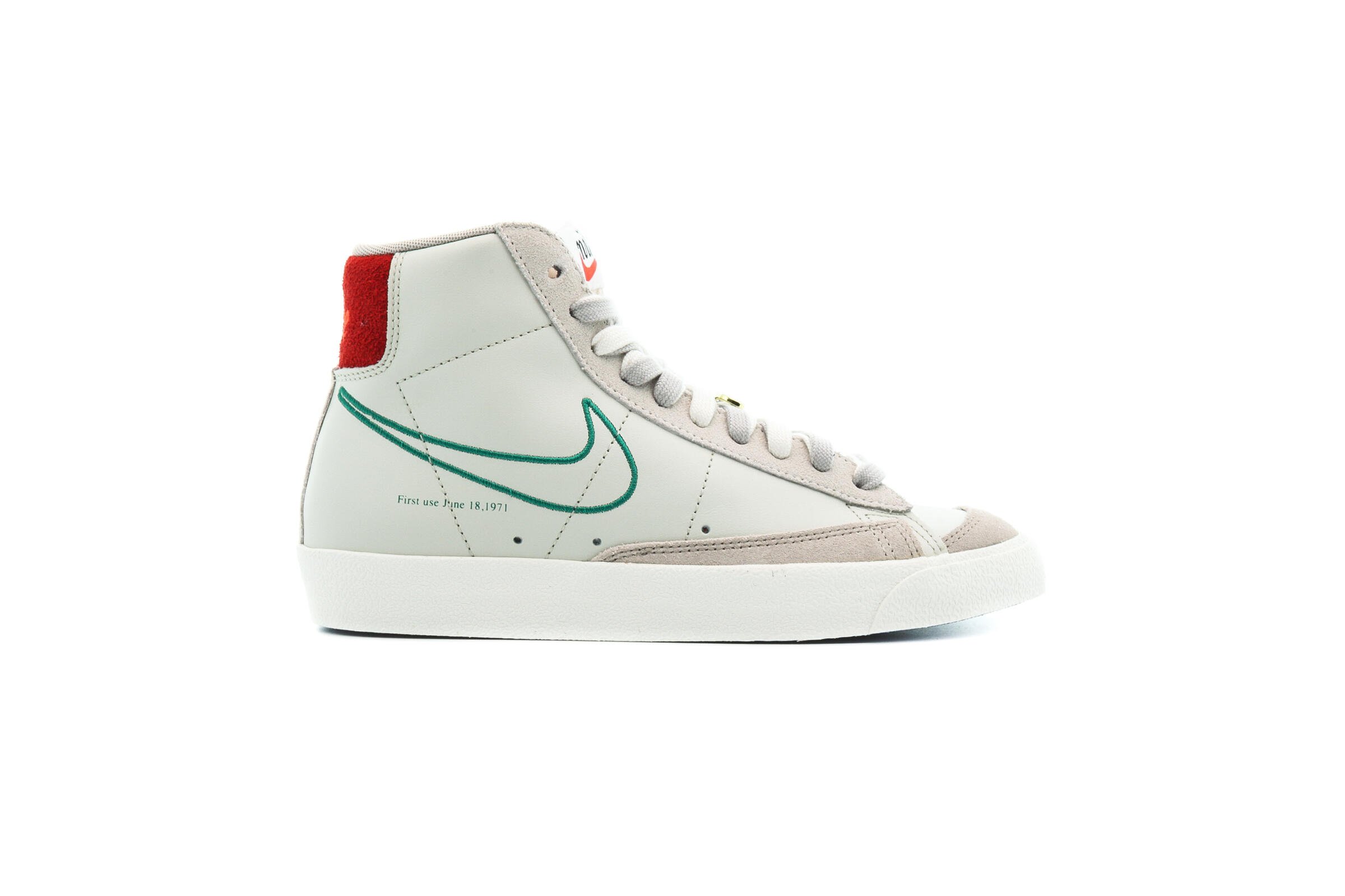 Nike WMNS BLAZER MID '77 SE