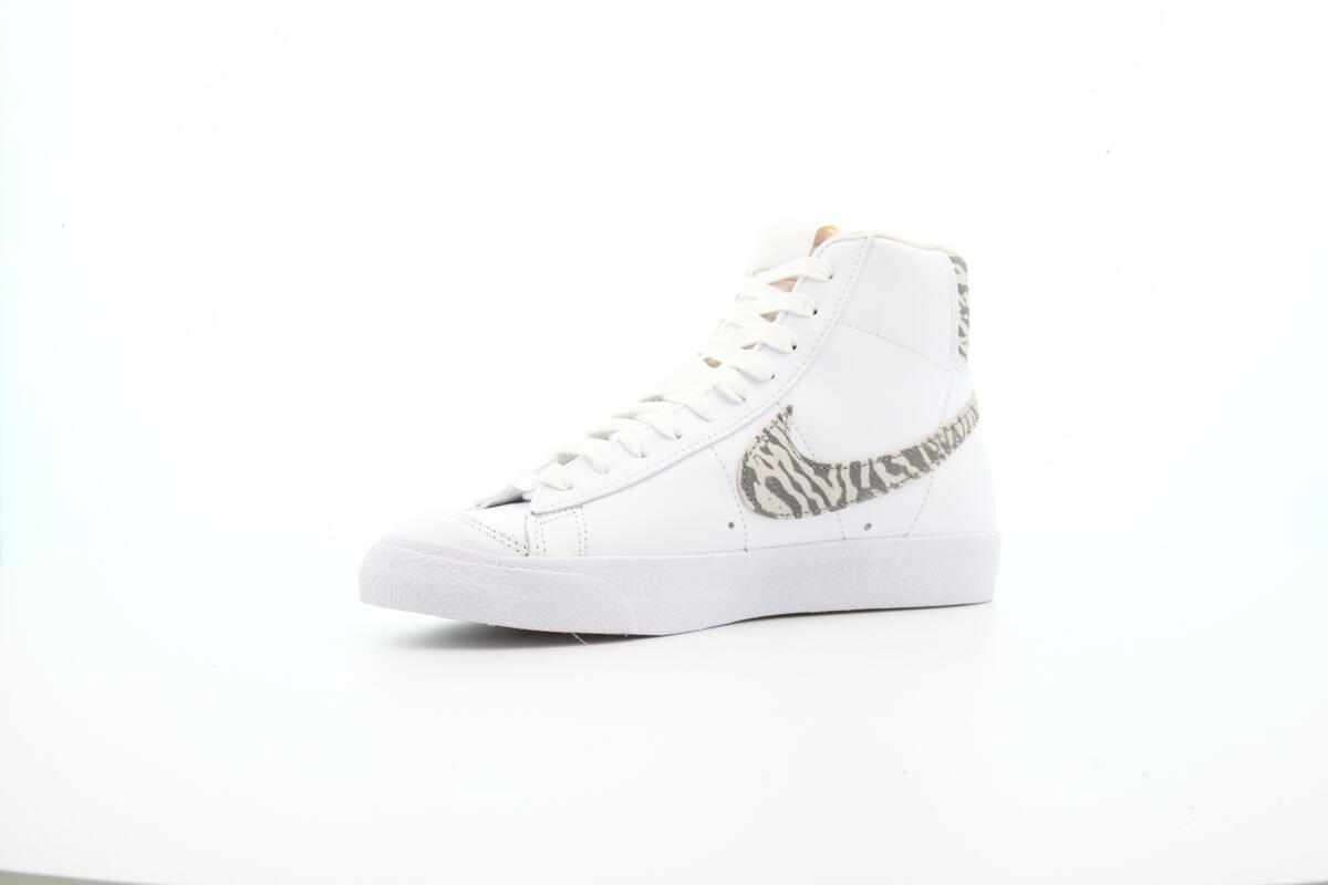 Nike Blazer Mid '77 SE (Women's) - Image 23