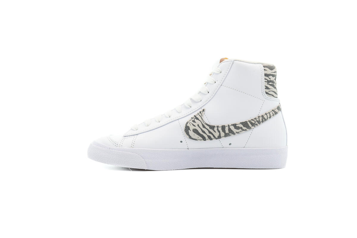 Nike Blazer Mid '77 SE (Women's) - Image 24