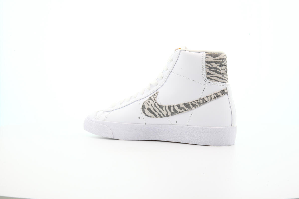 Nike Blazer Mid '77 SE (Women's) - Image 25