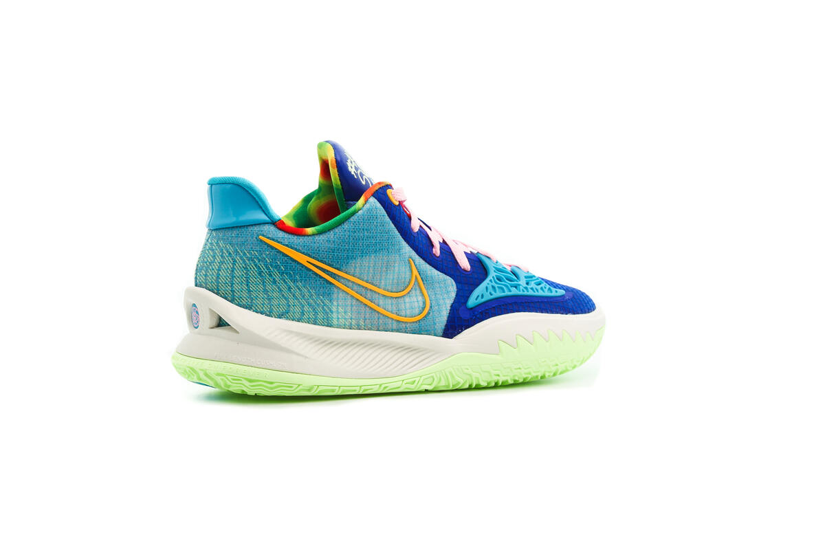 Nike Kyrie Low 4 - Image 13