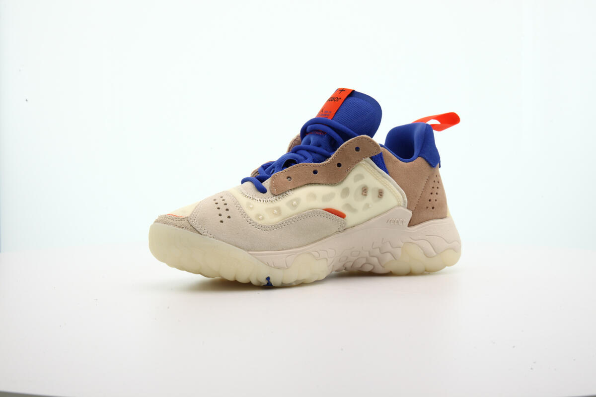 Jordan WMNS Delta 2 Coconut Milk/Hyper Royal-Hemp - Image 17