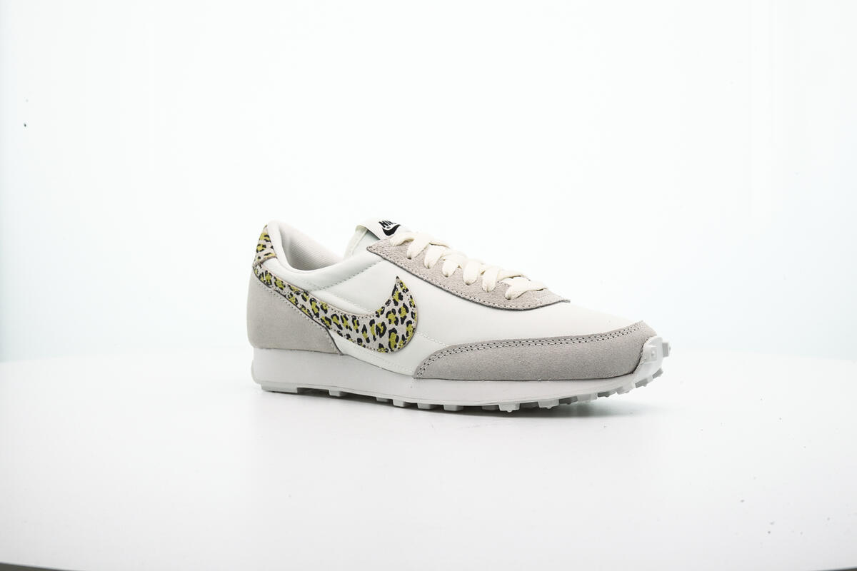 Nike Day Break SE Sail/Lemon Twist (Women's) - Image 3