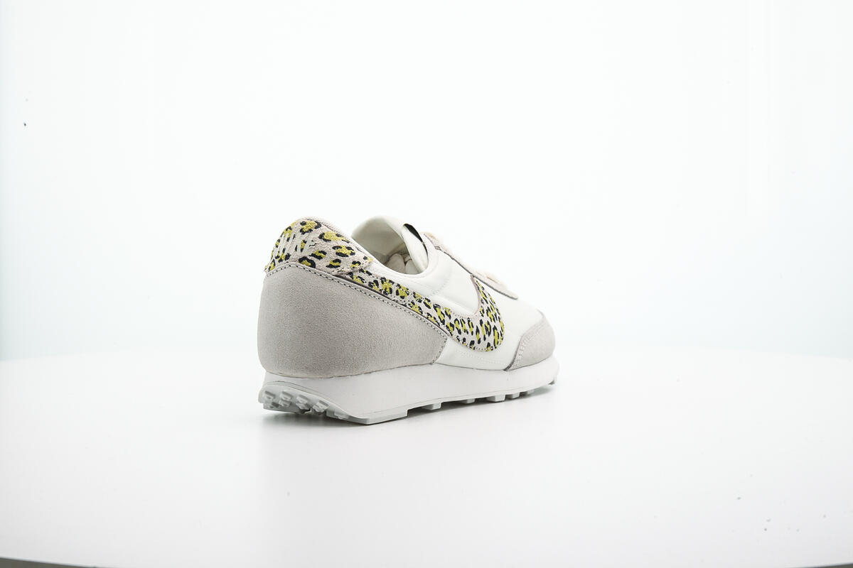 Nike Day Break SE Sail/Lemon Twist (Women's) - Image 12