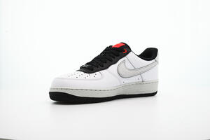 Nike AIR FORCE 1 '07 LX