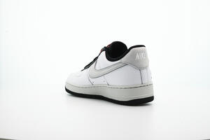 Nike AIR FORCE 1 '07 LX