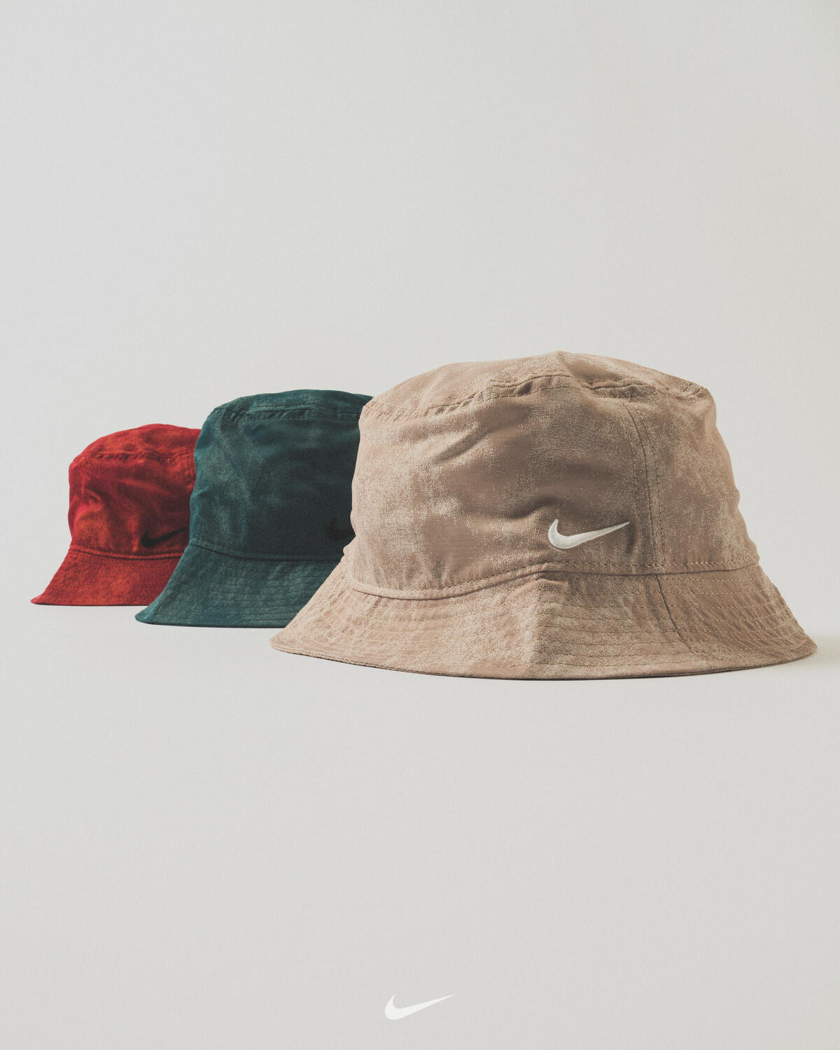 Nike NRG Soloswoosh Bucket Hat (Women's) - Image 4