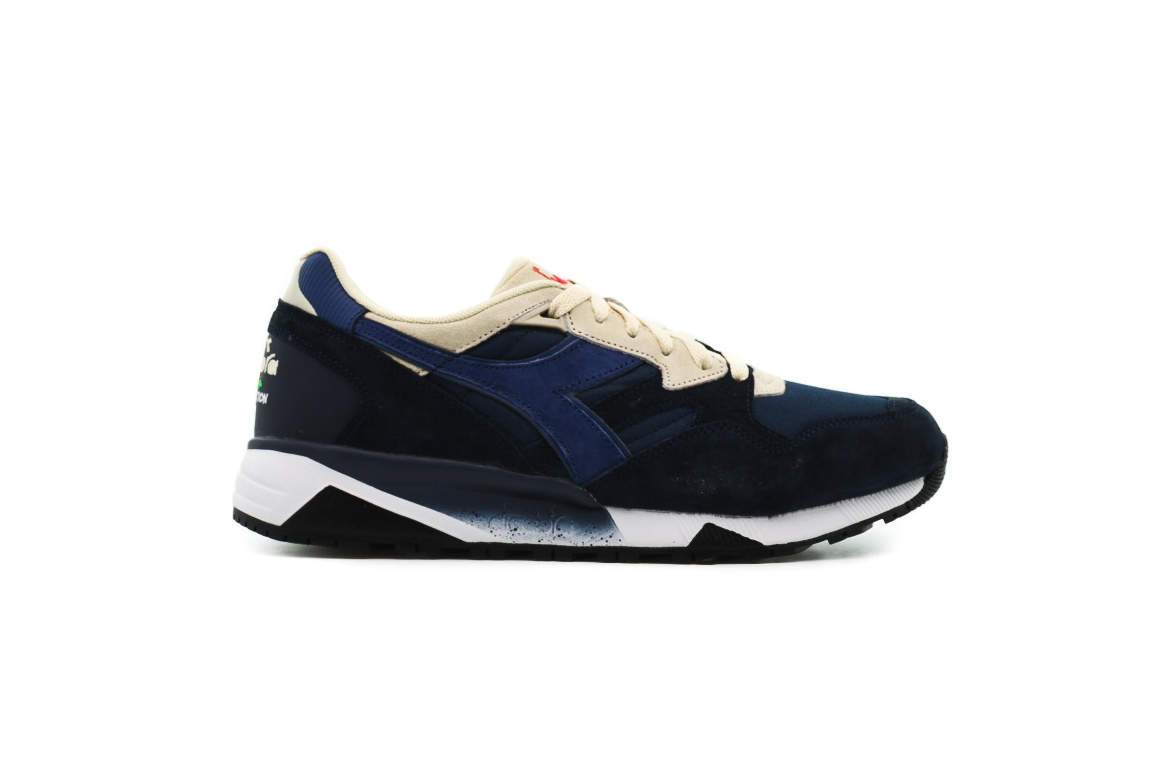 Diadora N9002 OVERLAND